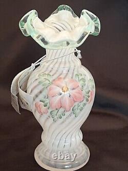 Fenton Art GlassMEADOW BEAUTY OPALESCENT SWIRL WithGREEN RUFFLED RIM VASE