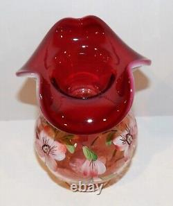 Fenton Art Glass 2004 Gold Treasures Collection Topaz Amberina Opalescent Vase