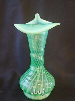 Fenton Art Glass Green Uranium Opalescent Swirl Jack In The Pulpit Vase 30's