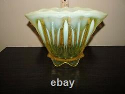Fenton Cactus Topaz Opalescent Fan Vase
