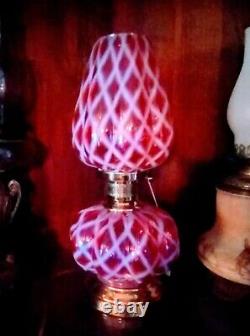 Fenton Glass Melon Opalescent Trellis Diamond Optic Cranberry Table Lamp 17