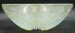 French ART DECO Large Opalescent Coquille Glass Bowl by Rene Lalique, ca 1924