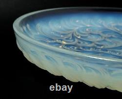 French Art Deco Opalescent Art Glass Bowl Plumed Feathers Lalique Etling Era