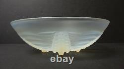French Choisy-le Roi Art Glass 9.25 Opalescent Star Fish Bowl, c. 1930