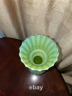 Green Opaline Venetian Art Hand Blown Glass 11 Footed Vase Toscana Italy