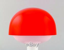 Kastrup / Holmegaard. Rare Bowler table lamp in white and red opaline glass