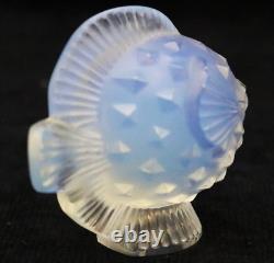 LALIQUE France Opalescent PUFFER FISH Art Glass Sculpture in BOX