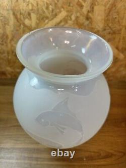 Large Ball Vase, Opalescent Glass Art Deco, Fish, Sabino Era, Lalique