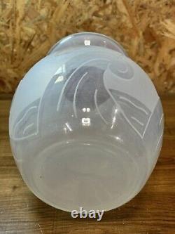 Large Ball Vase, Opalescent Glass Art Deco, Fish, Sabino Era, Lalique