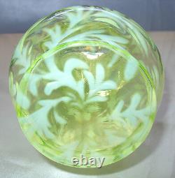 MINTVINTAGE60sFENTON GLASSSCARCEVASELINE OPALESCENTDAISY&FERNSUGAR SHAKER