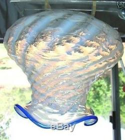 MNT+PERFVINTAGE30'sFENTON GLASSBLUE RIDGESPIRAL OPALESCENTXSRC8187VASE