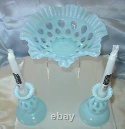 MNT+PRFVINTAGE40sSRCFENTON GLASSBLUE OPALESCENTCOIN DOTLG3pcCONSOLE SET