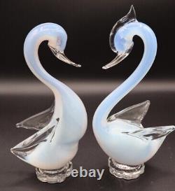 Murano Art Glass Opalescent Mating Swans Figurine Pair 10