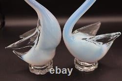 Murano Art Glass Opalescent Mating Swans Figurine Pair 10