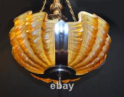 Original 1940s art deco 3 -moulded slip clamshell opalescent glass Odeon light