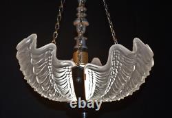Original 1940s art deco 3 -moulded slip clamshell opalescent glass Odeon light