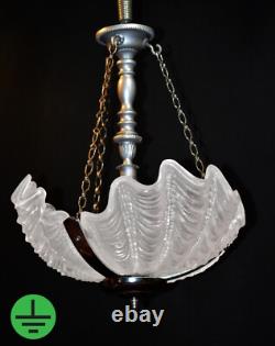 Original 1940s art deco 3 -moulded slip clamshell opalescent glass Odeon light
