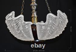 Original 1940s art deco 3 -moulded slip clamshell opalescent glass Odeon light