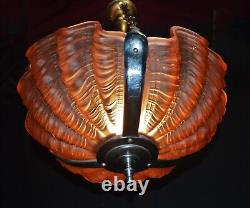 Original 1940s art deco 3 -moulded slip clamshell opalescent glass Odeon light