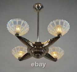 PETITOT FRENCH OPALESCENT ART DECO CHANDELIER. EZAN Gauthier EJG 1930 1935