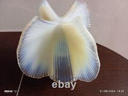 Pierre D'Avesn Rare French Art Deco Opalescent Glass Vase c1930