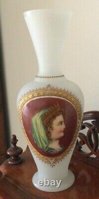 Quality Victorian Glass Vase With Classical Portrait & Gilding