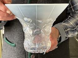 RARE ART DECO CZECH BAROLEC BLUE OPALESCENT Glass Vase ROSE Pattern D9.5 Signed