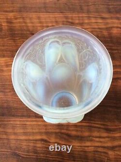 R. Lalique 1924 Ceylan Budgerigars In Foliage Blue Stained Opalescent Vase