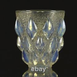 Rampillon Art Deco Vase by René Lalique circa 1930