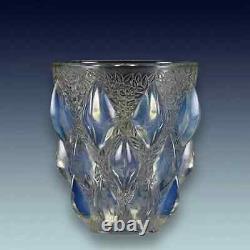 Rampillon Opalescent Art Deco Glass Vase by René Lalique