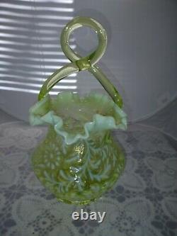 Rare Fenton Daisy Fern Topaz Vaseline Opalescent 11 Ruffled Basket Loop Handle