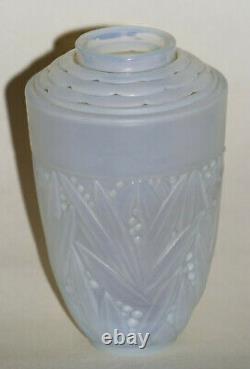 Rare Marius SABINO Signed Opalescent Glass Vase Eucalyptus 7098 French Art Deco