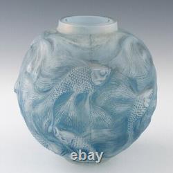 Rene Lalique Opalescent Cerulean Blue Stained Formose Vase Designed 1924