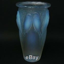 Rene Lalique Opalescent Glass'Ceylan' Vase