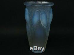 Rene Lalique Opalescent Glass'Ceylan' Vase