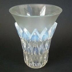Rene Lalique Opalescent Glass'Feuilles' Vase