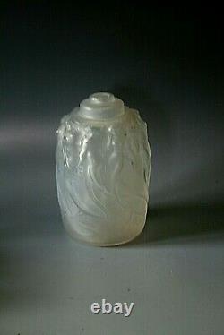 Rene Lalique Sirenes Opalescent Glass Perfume Burner