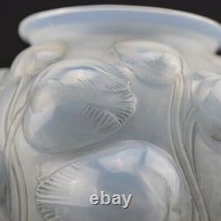 Rene Lalique opalescent Tulipes vase C1927