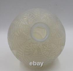 Rene R. Lalique Art Glass 7 Espalion Opalescent Vase #996