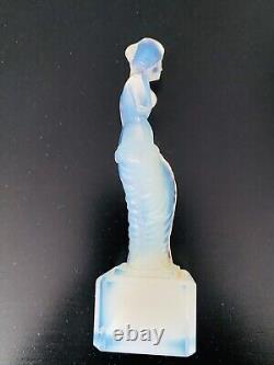 SABINO PARIS France Venus de Milo Nude Opalescent Figurine