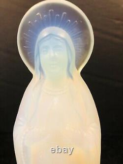 Sabino France 7.75 Madonna Virgin Mary Figurine Opalescent Art Glass Perfect