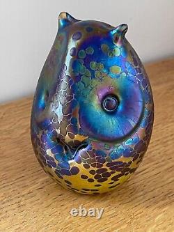 Superb John Ditchfield Modernist Owl Opalescent Blue & Yellow Glass Paperweight