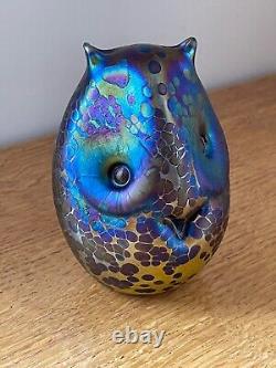 Superb John Ditchfield Modernist Owl Opalescent Blue & Yellow Glass Paperweight