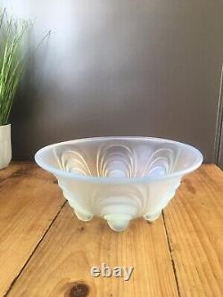 Superb Rare Art Deco Czech Samuel Reich Opalescent Glass Mussel Shell Fruit Bowl