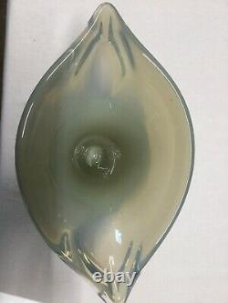 Unique Opalescent Cased Clear/White Hand Blown Art Glass Whale Tail Flower Vase