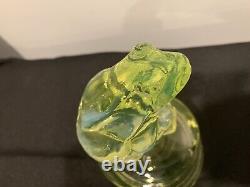 Uranium Vaseline Opalescent FENTON Frog on Font RARE