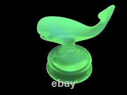 Uranium Vaseline Opalescent FENTON Whale on Font RARE