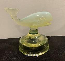 Uranium Vaseline Opalescent FENTON Whale on Font RARE