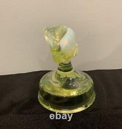 Uranium Vaseline Opalescent FENTON Whale on Font RARE