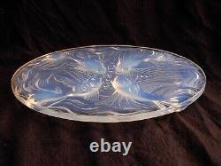 VERLYS, FRENCH ART DECO OPALESCENT GLASS TRIVET, FISH PATTERN, SIGNED1930s YEARS
